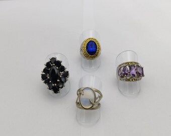 Signed CHRISTIAN DIOR Vintage PRINCESS Ring With Enamel and