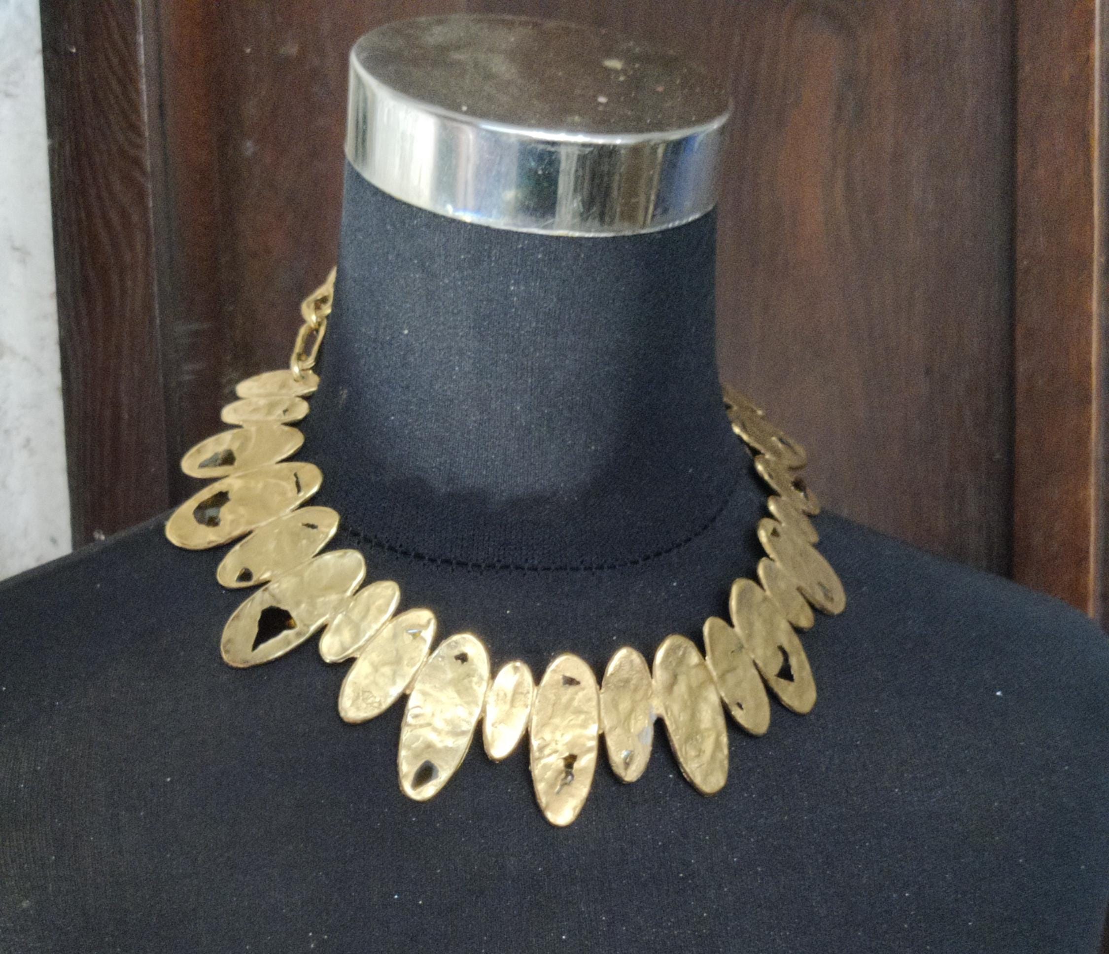 Collier Vintage Biche De Bere Plaqué Or - Bijou Rétro Signé - Occasion Doré Et élégant