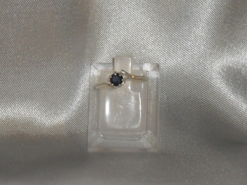 blue sapphire gemstone and 925 silver ring image 1