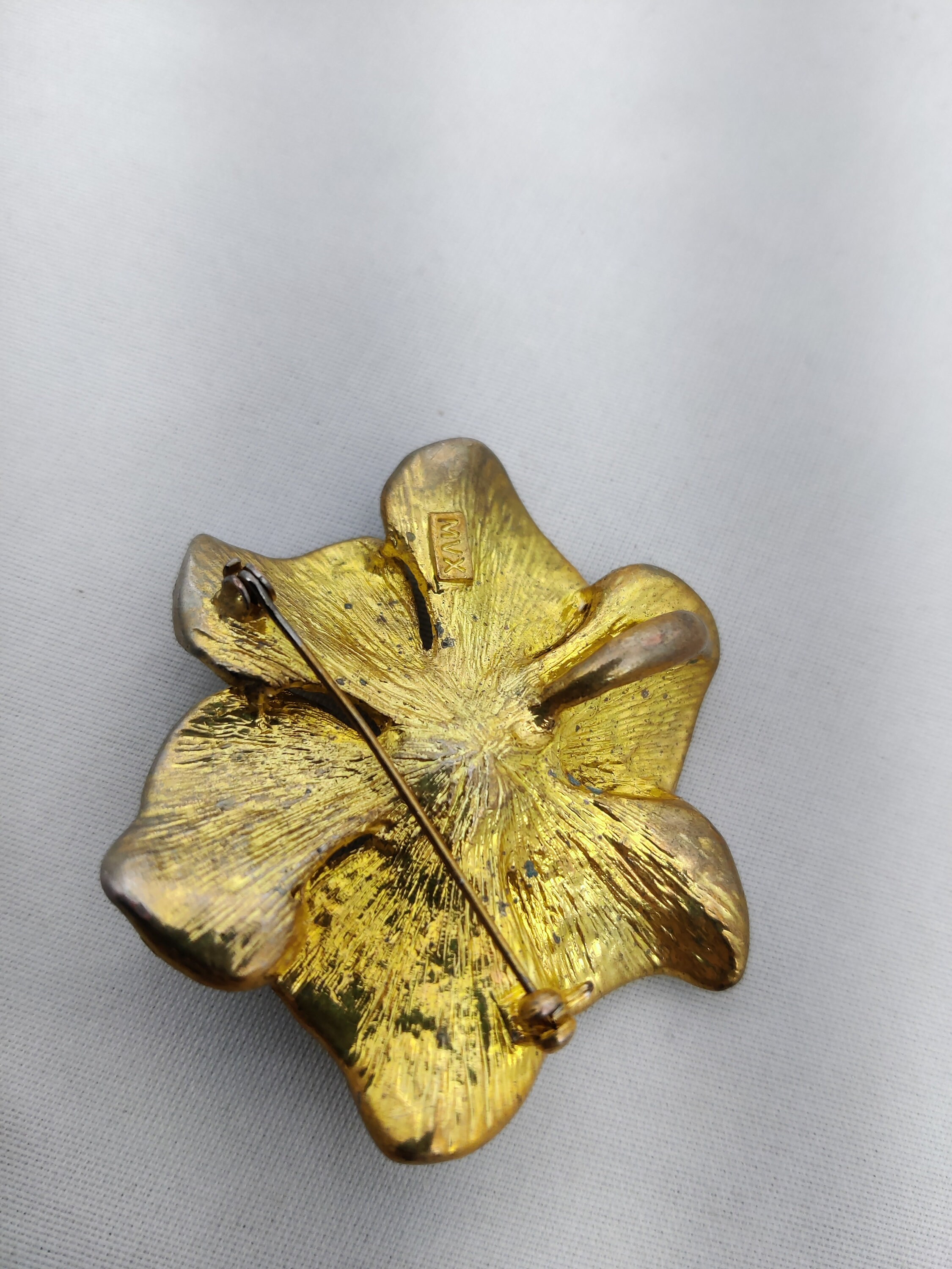 Broche Vintage Dorée Movitex - Style Ancien Avec Perles - Parfaite Pour Ajouter Une Touche Rétro à Vos Tenues