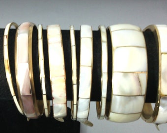 vintage closed bangle bracelet in mother-of-pearl and gold-plated brass
