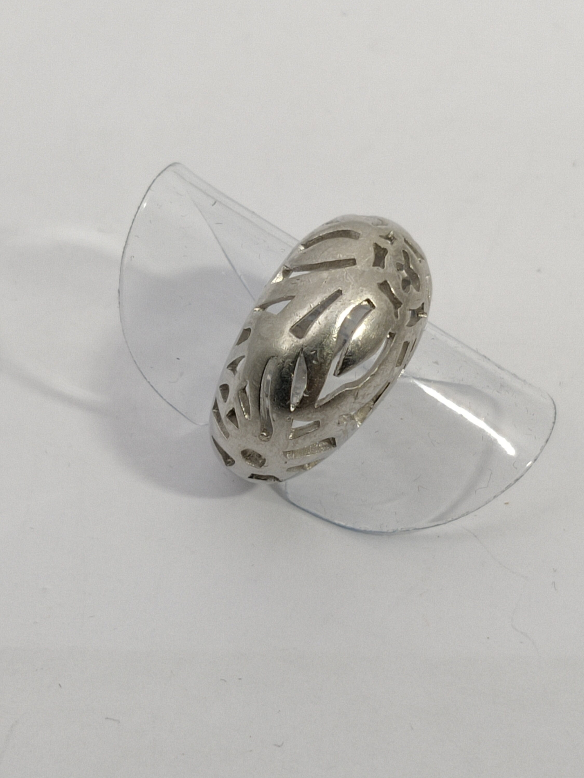 Signed KENZO Vintage Chiseled and Openwork Ring in Solid