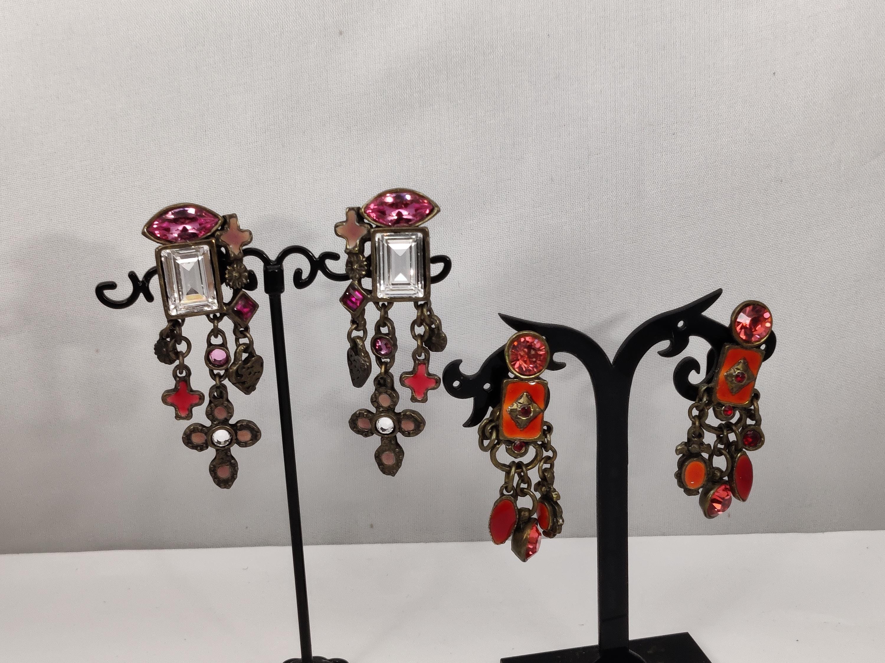 Boucles D'oreilles Pendantes Vintage Entre Guillemets - Strass Vert Et émail - Pour Oreilles Percées