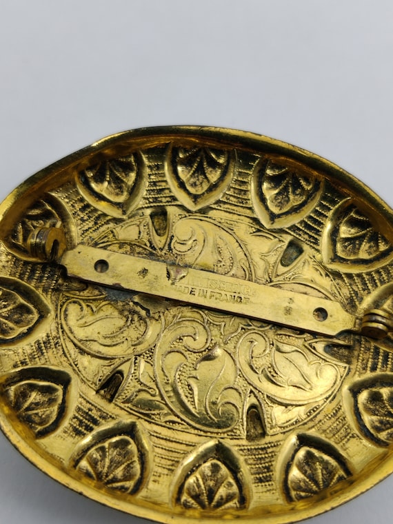 signée REMINISCENCE broche vintage en métal doré - image 7