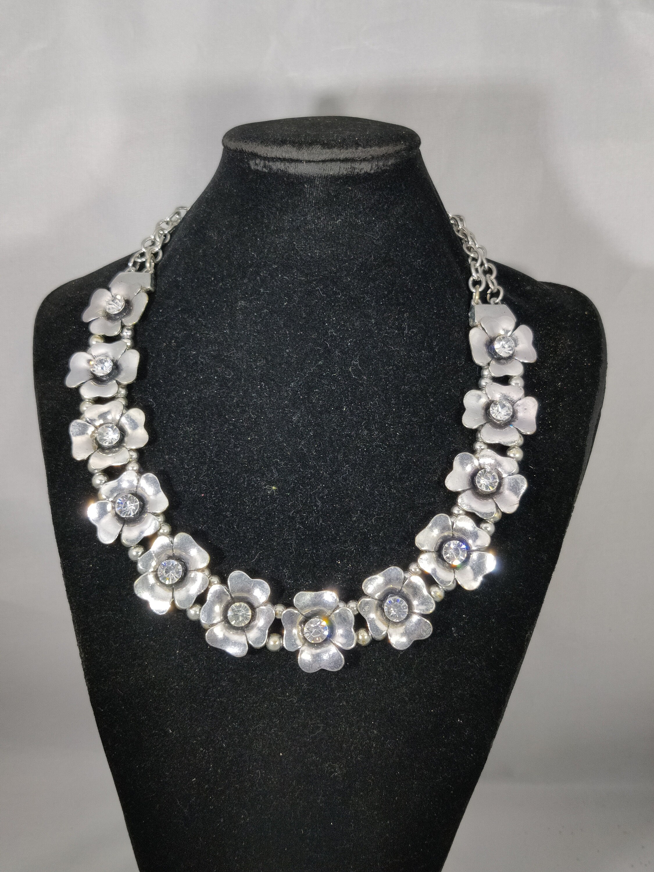 Coller Solel métal martelé, plastron style seventes, bjou artsanal