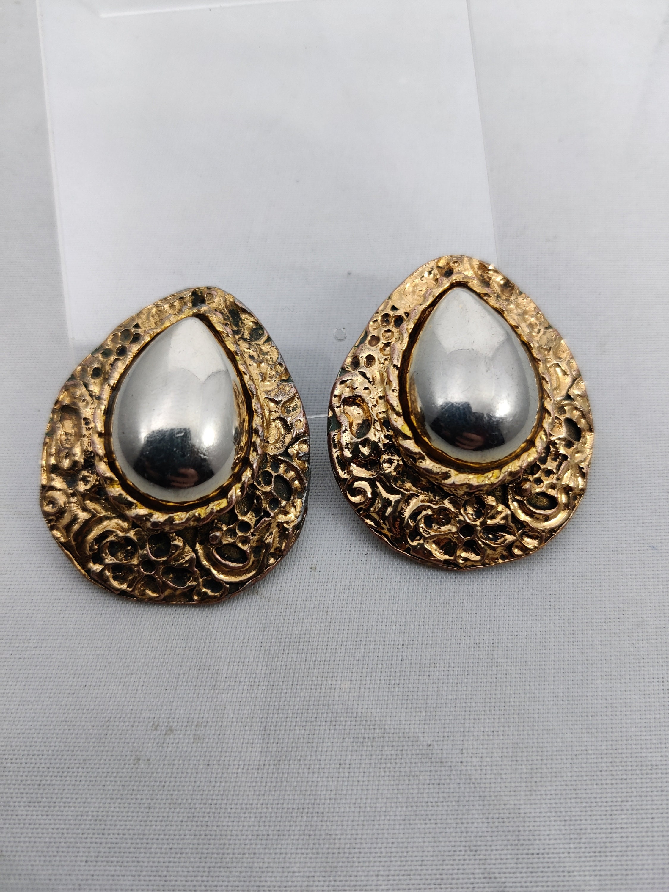 Boucles D'oreilles Vintage MICRIS - Métal Doré Et Verre Coulé - Fermoir Clips - Occasion Très Bon état
