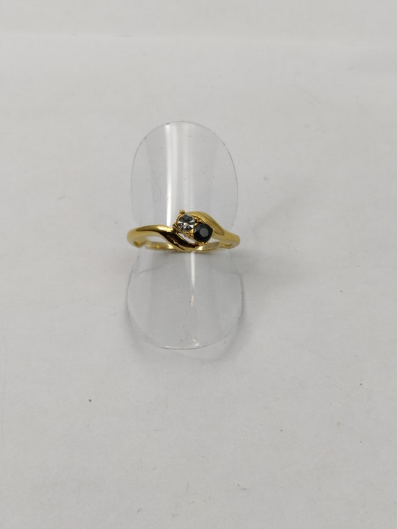 Bague vintage pierreries et métal doré taille USA 6.3/4 taille française 54 - France