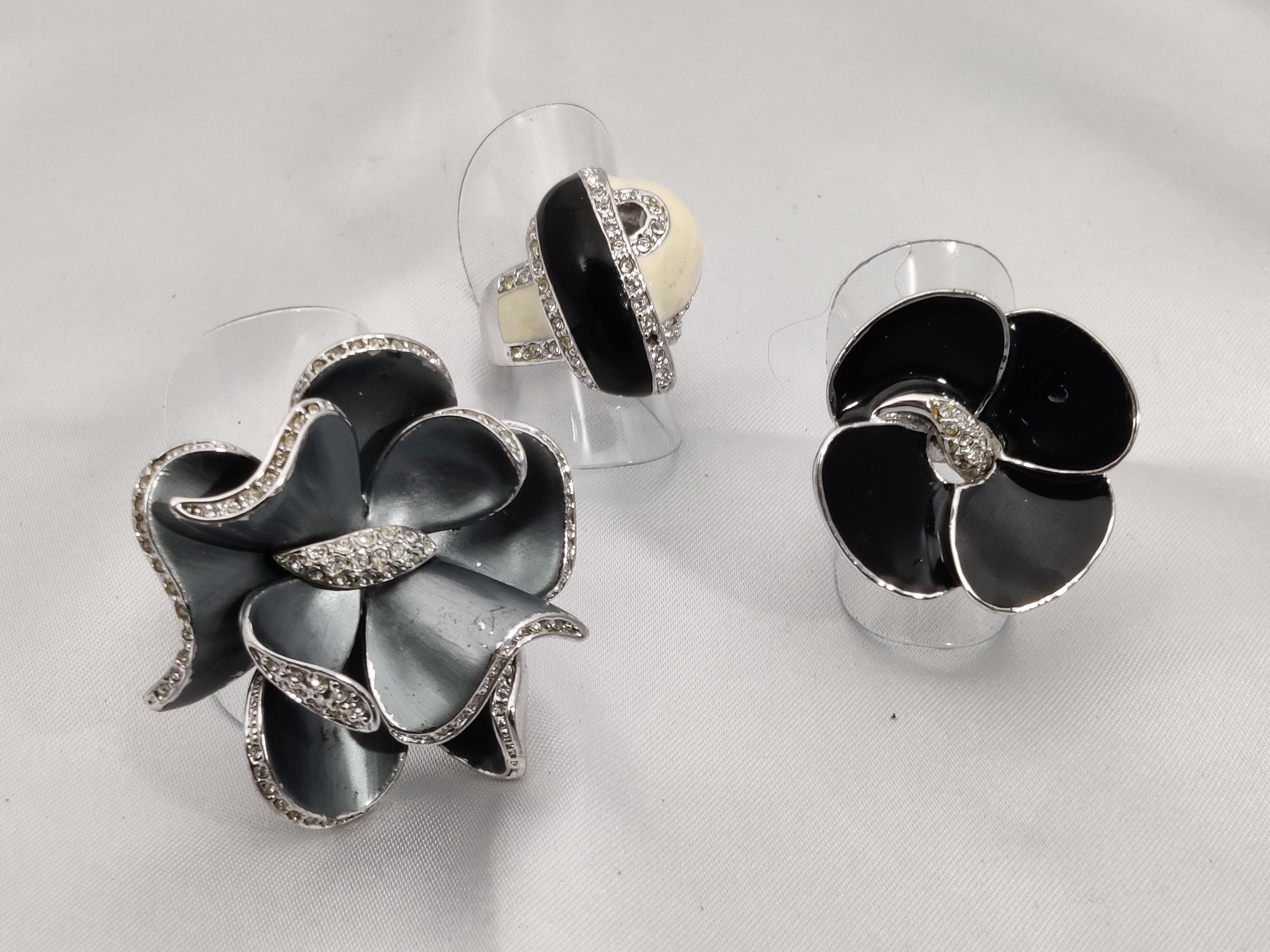 Dior flower ring - Etsy 日本