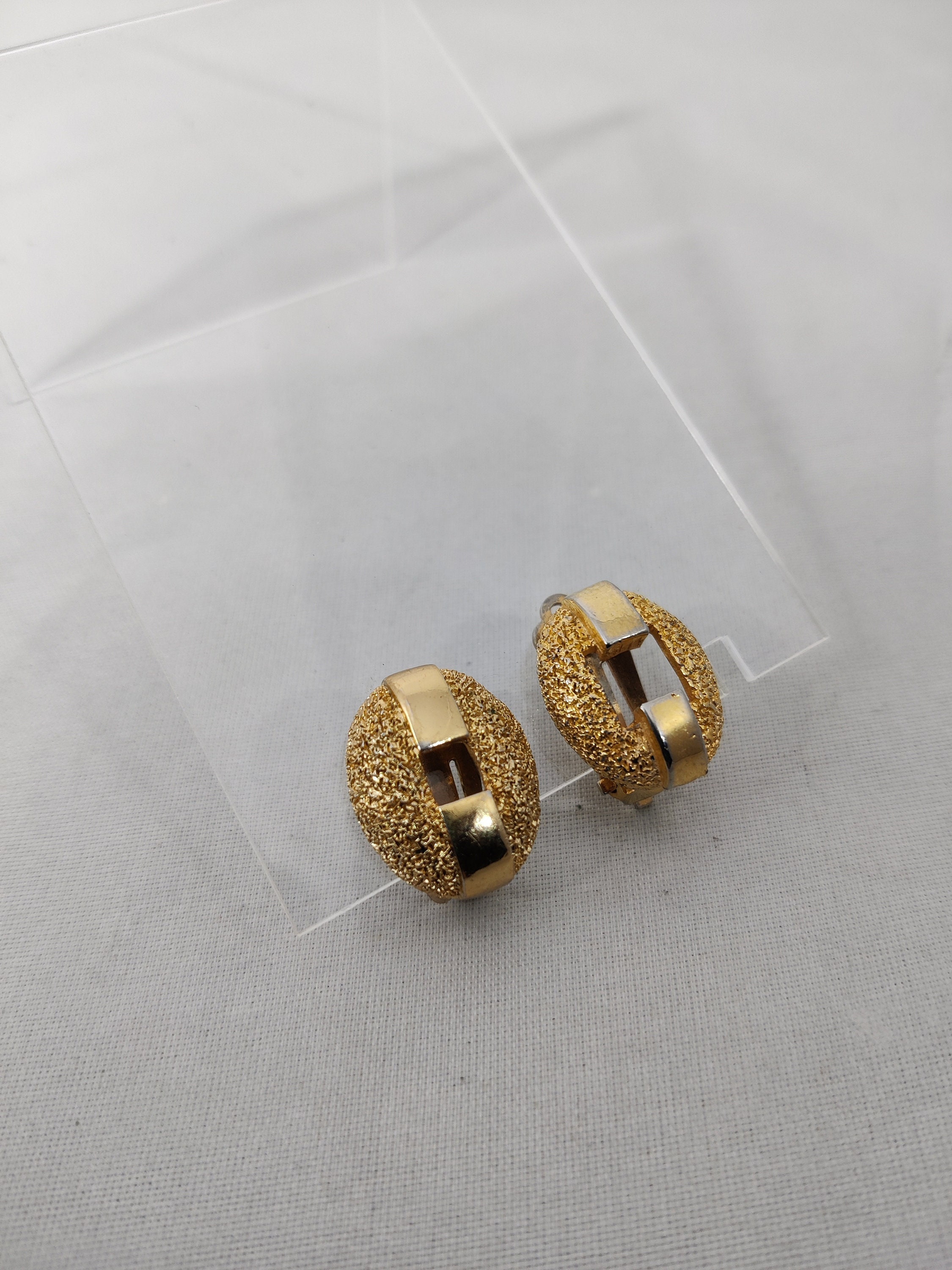 Boucles D'oreilles Clips ORENA Style Moderniste - Argenté - Occasion Très Bon état