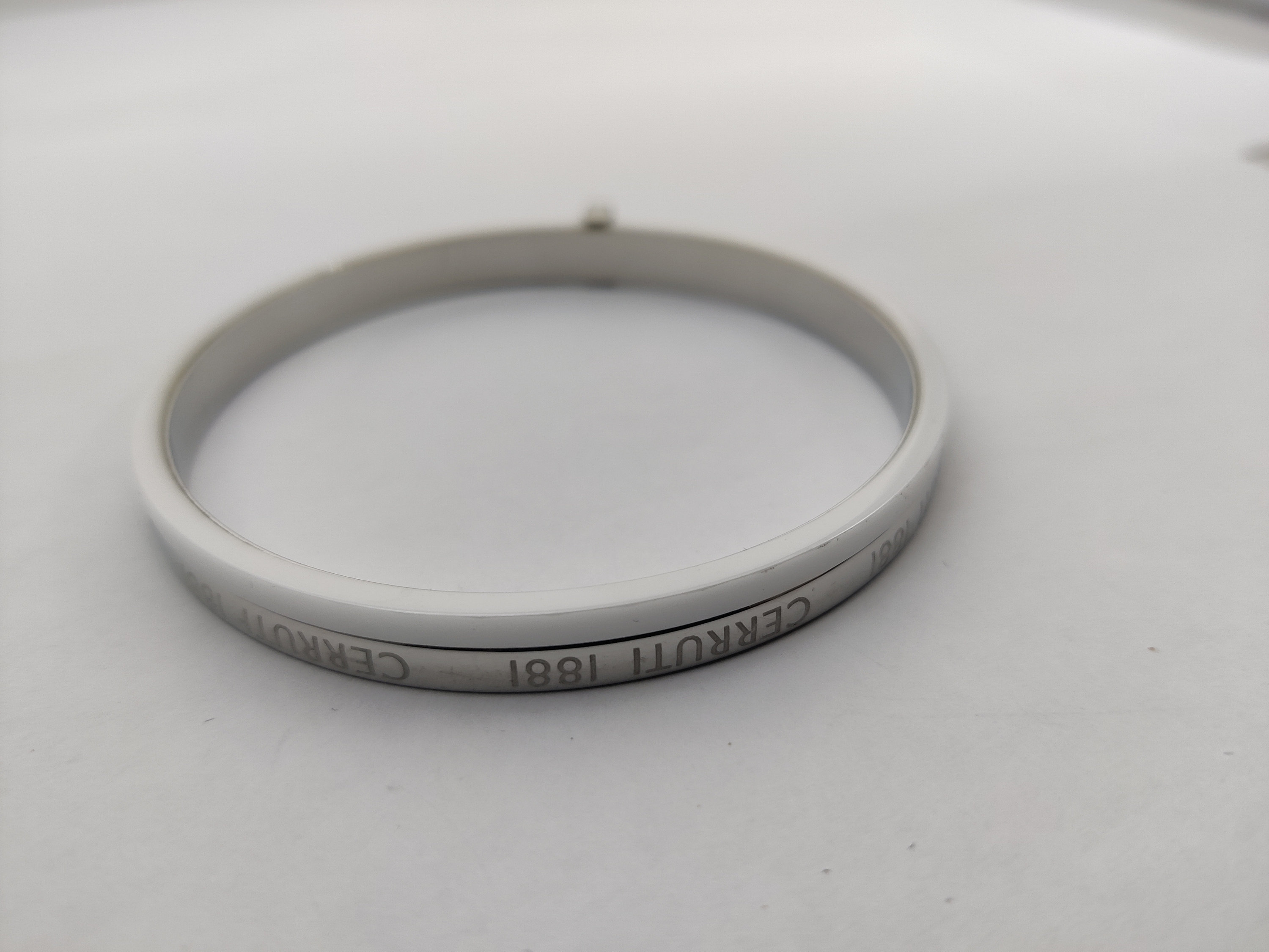 Signed CERRUTI 1881 Bangle Bracelet in Silver Metal, White Ceramic