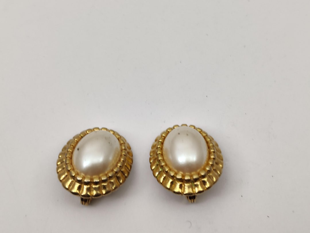 PAIRE DE BOUCLES D'oreille Clip, Guy Laroche Paris, Bijoux Vintage EUR 18,00 - FR