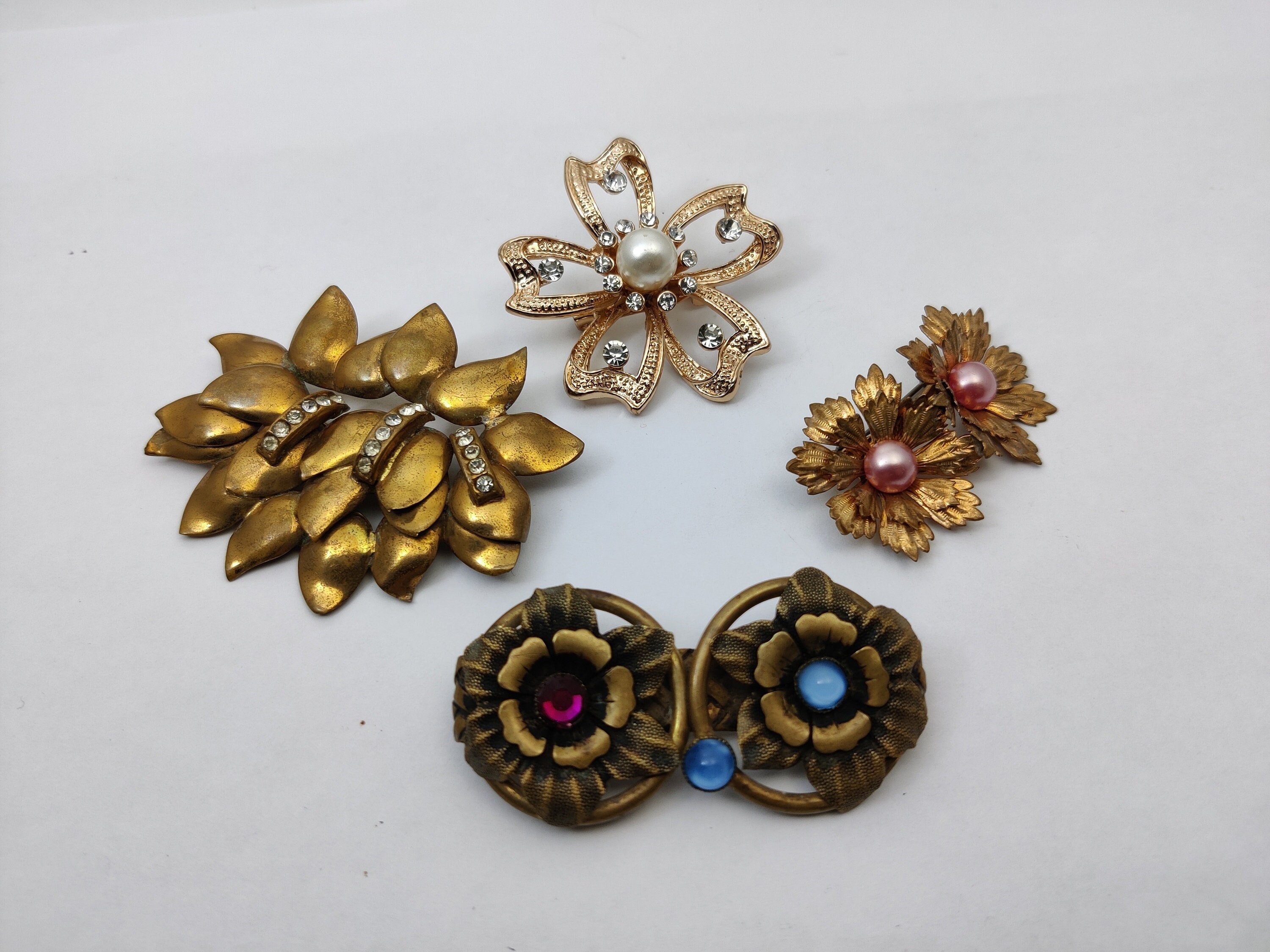 Christian Lacroix　sun face ブローチ　イヤリング Christian Lacroix sun face ブローチ イヤリング（christian