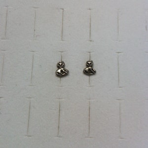 Boucles d'oreilles vintage puces animaux en argent massif image 2