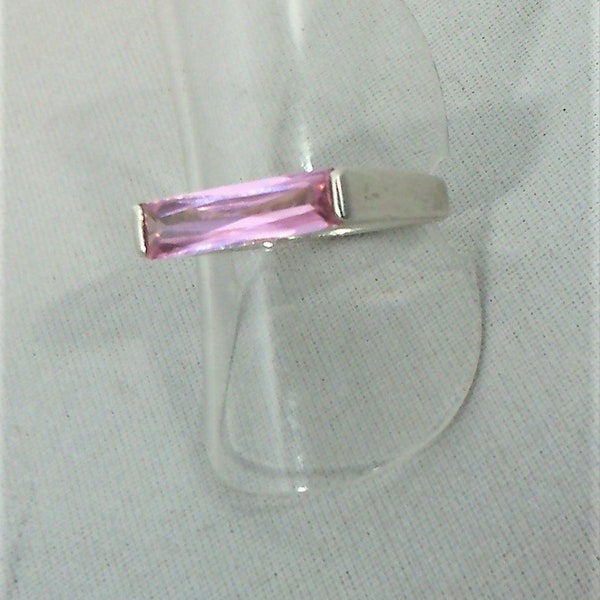 Vintage pink cubic zirconia ring in solid silver