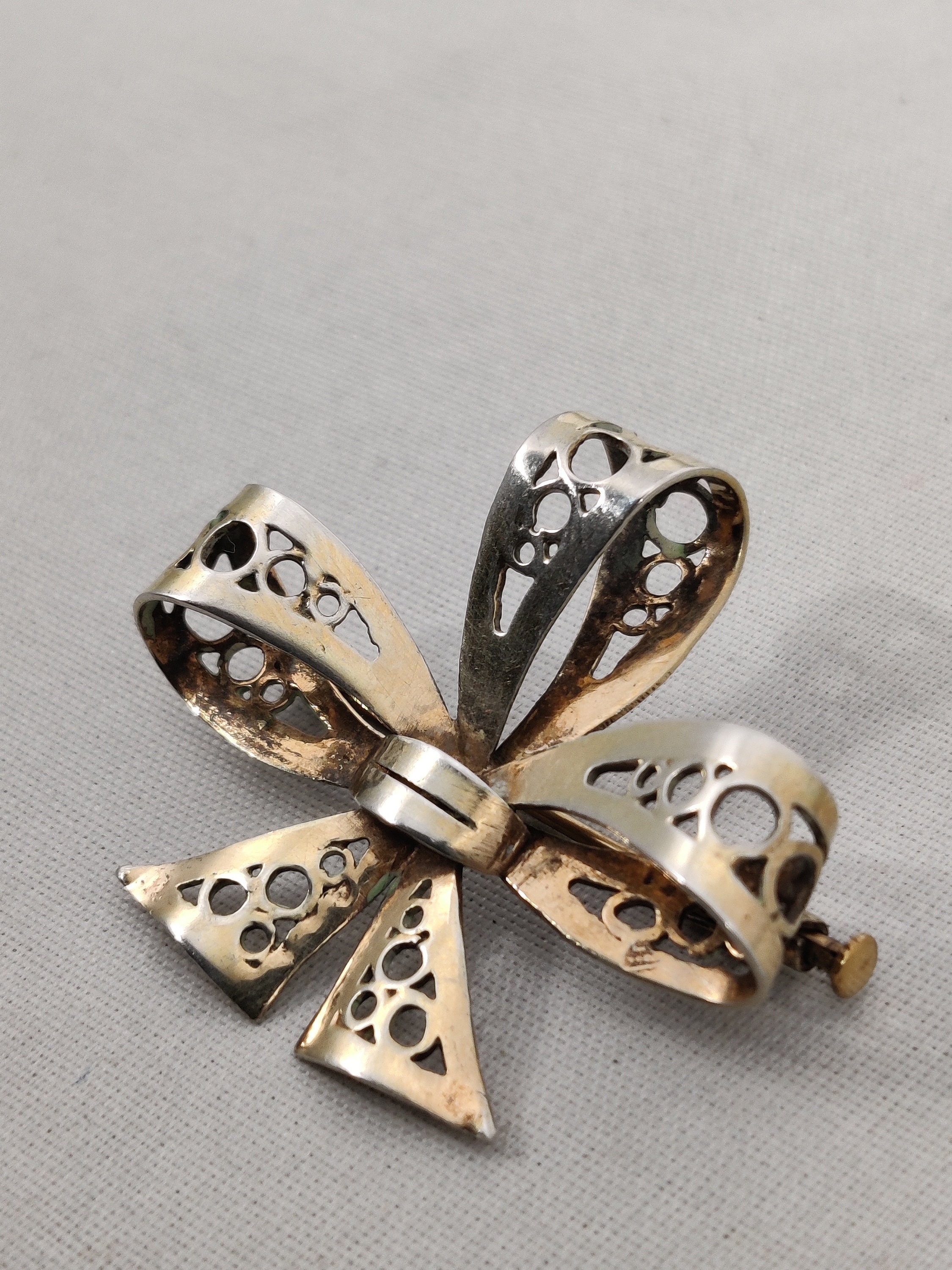 【待望★】 GUY LAROCHE 変形（GUY 大ぶり ペンダント ヴィンテージ Paris アクセサリー
