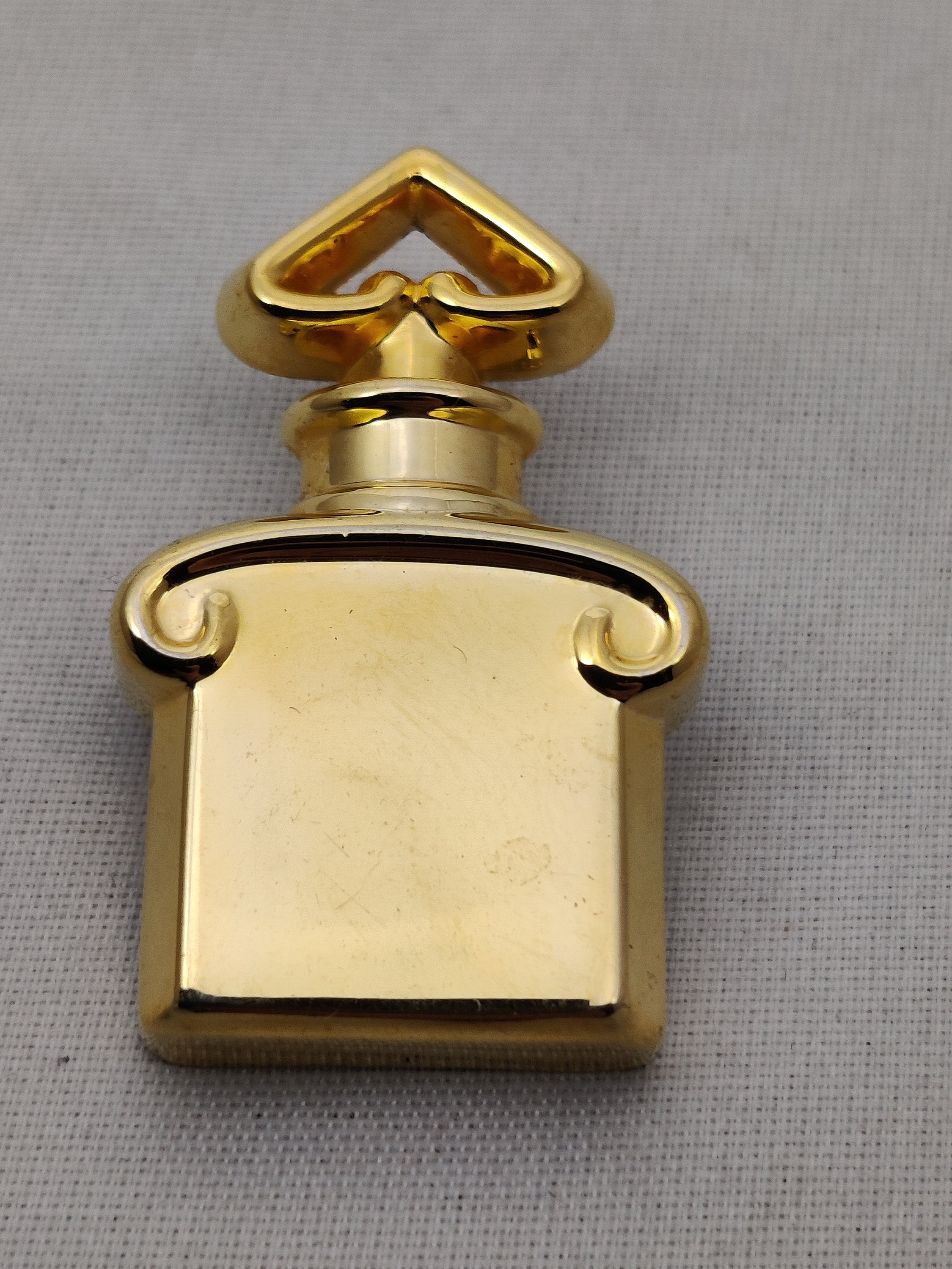 Broche Cœur Guerlain En Métal Doré Signée - Bijou Vintage Haute Couture - Occasion