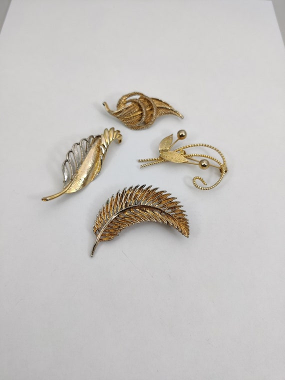 Broche Feuille Vintage – Métal Doré – Bijou Ancien Sans Marque