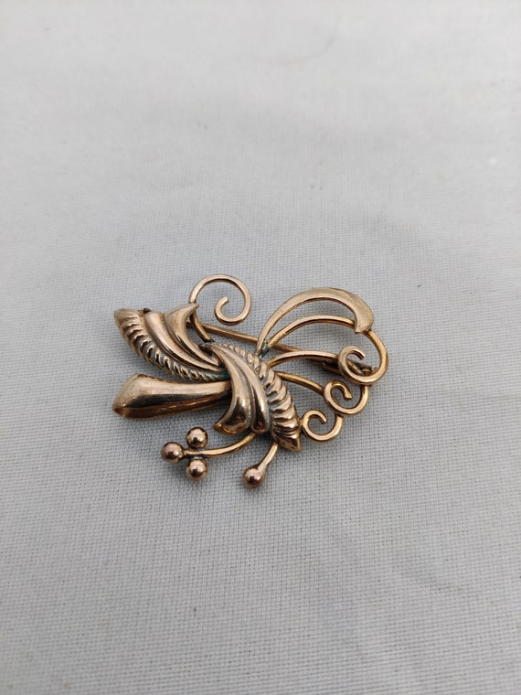 Broche GUY LAROCHE Paris - Métal Doré Avec Perle, Neuve Avec étiquette