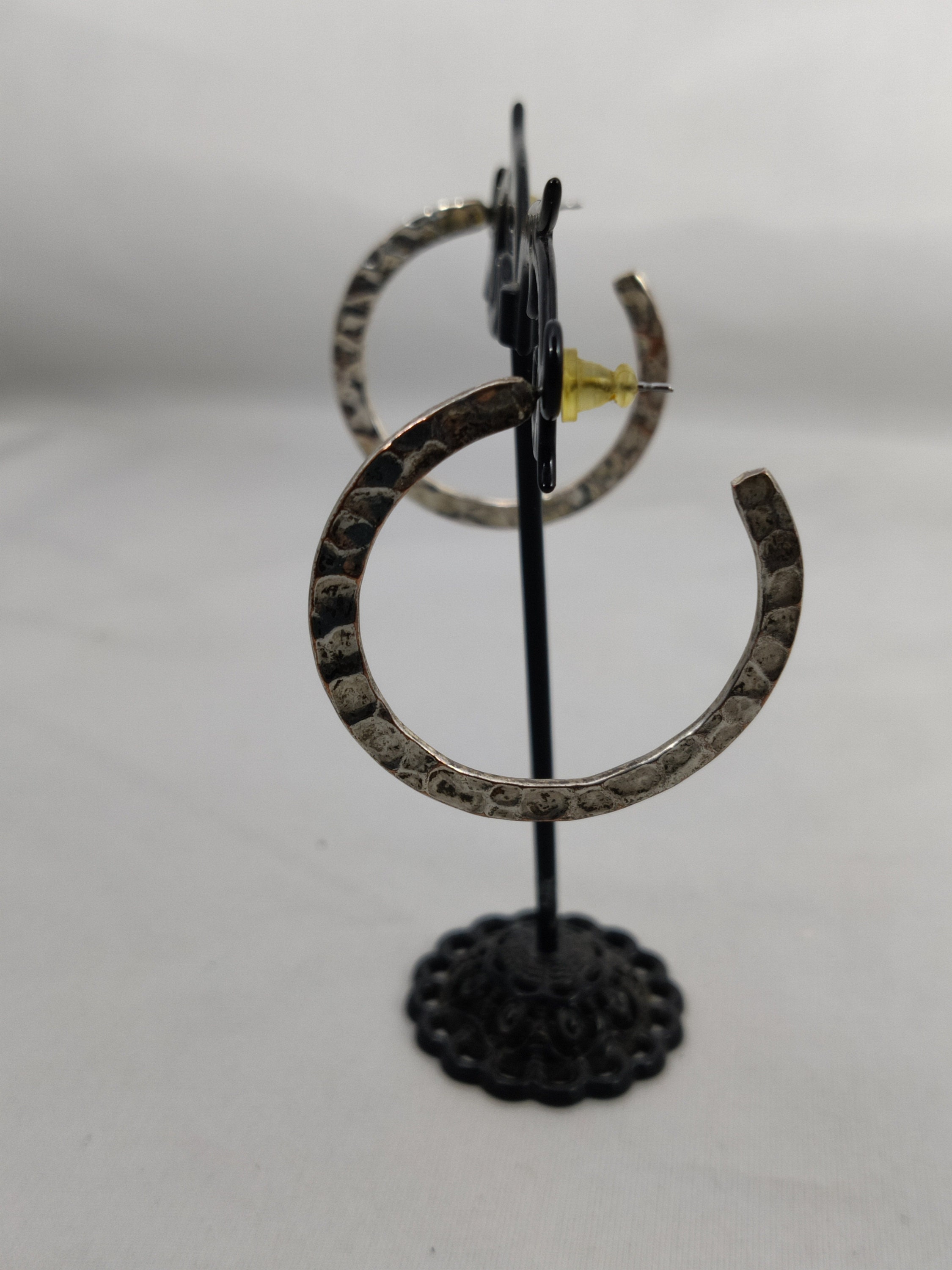 Lot 4 paires boucles d'oreilles métal argenté et doré créoles 5 cm et 5