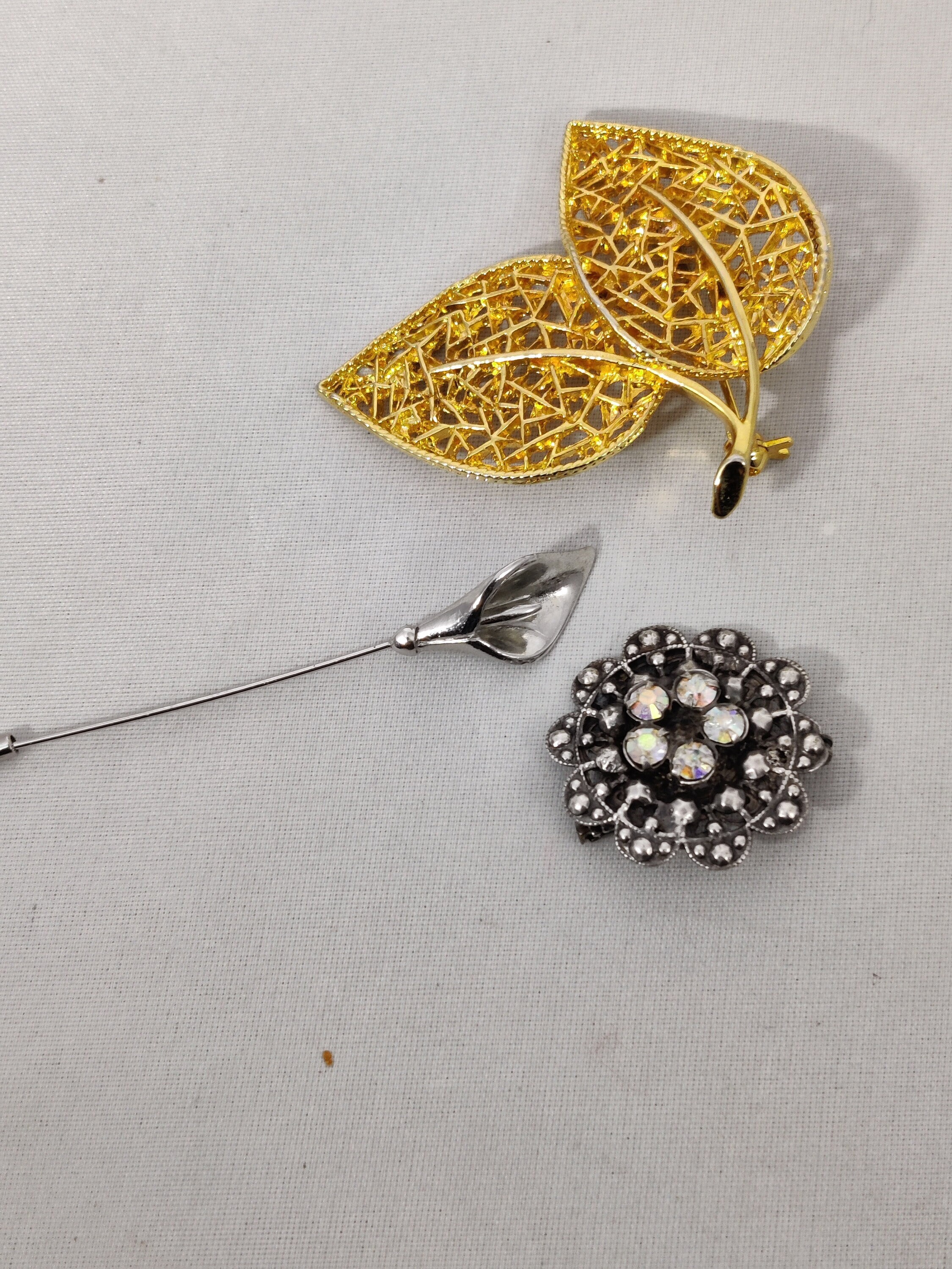 Cheap vintage best sale brooches