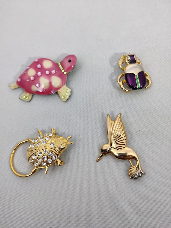 Broche Vintage Biches/gazelle En Métal Doré Et Strass Blanc - Réf. K19