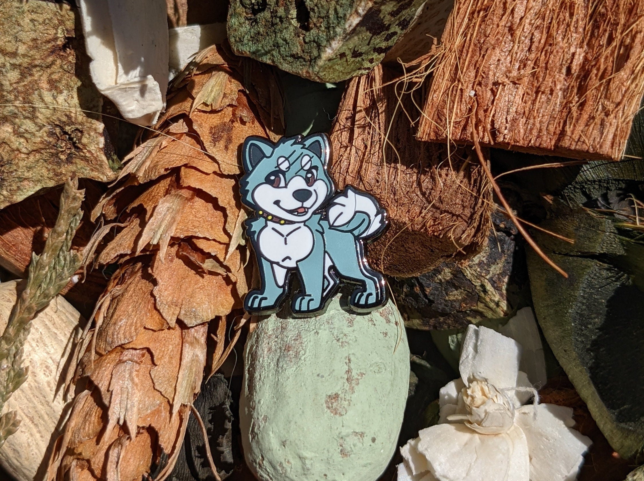 Gin - Hard Enamel Pin - 1 Inch - Etsy