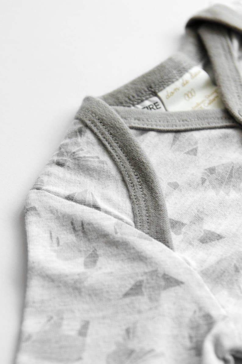 100/% Cotton Knit Baby Grey Animal Origami Print Baby Long Sleeve Jumper Onesie Romper