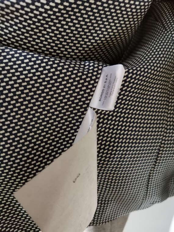 Fab Giorgio Armani silk jacket. Size IT40. Chic. - image 8