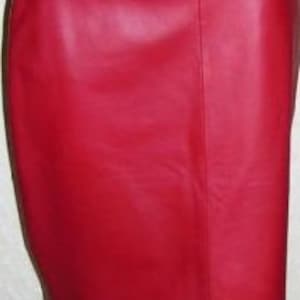 Fab Per Una red lamb leather skirt. Size M. Chic.