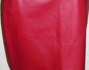 Gonna in pelle di agnello rossa Fab Per Una. Taglia M. Chic.