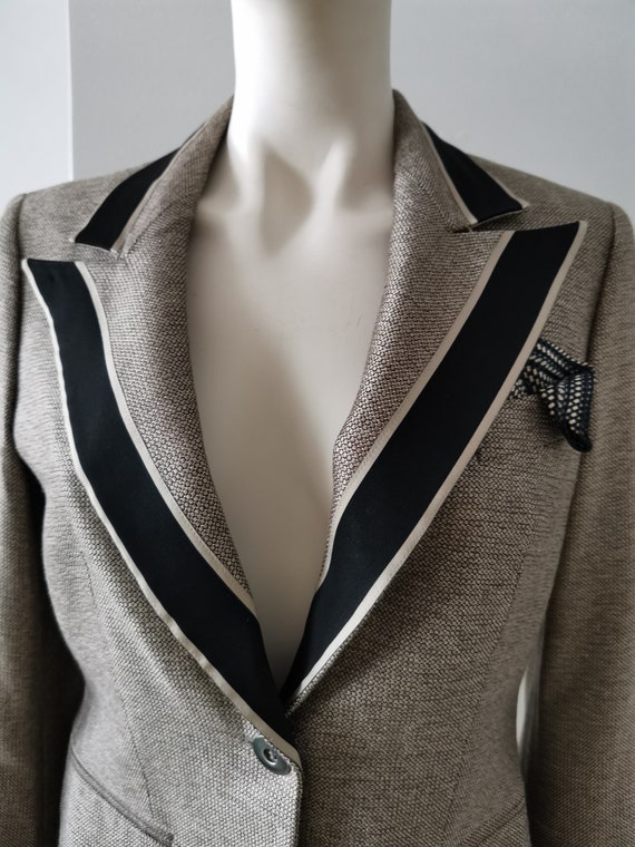 Fab Giorgio Armani silk jacket. Size IT40. Chic. - image 1