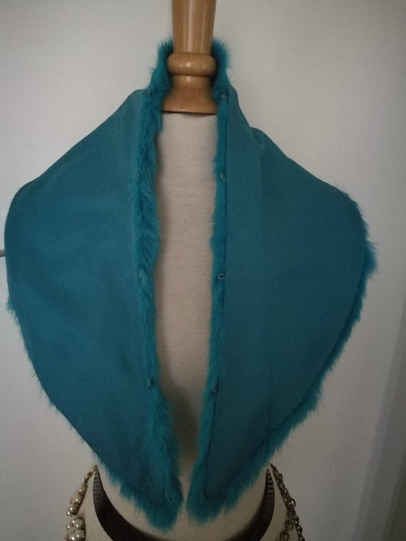 Fab Real Fur Collar Turquoise NEW. Chic. - image 3