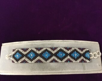 Beaded bracelet- Blue Diamond