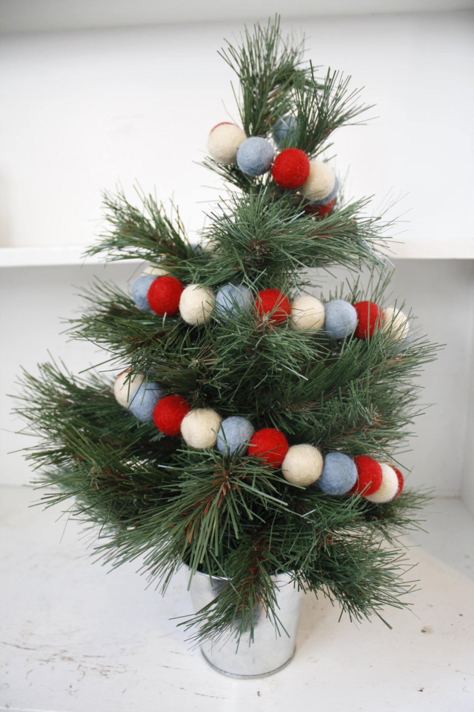 Christmas Garland Felt Ball Garland Holiday Decor Felt Etsy