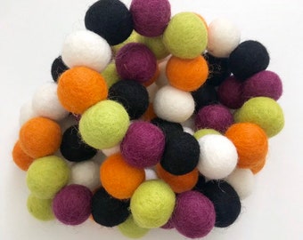 Felt Ball Garland - Pom Pom Garland - Felt Ball Garland - Fall Garland - Banner - Wall Decor - Autumn Garland - Halloween - Spooky w/ orange