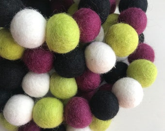 Felt Ball Garland - Pom Pom Garland - Halloween Garland - Fall Garland - Colorful Garland, Banner, Wall Decor - Autumn Garland - Spooky