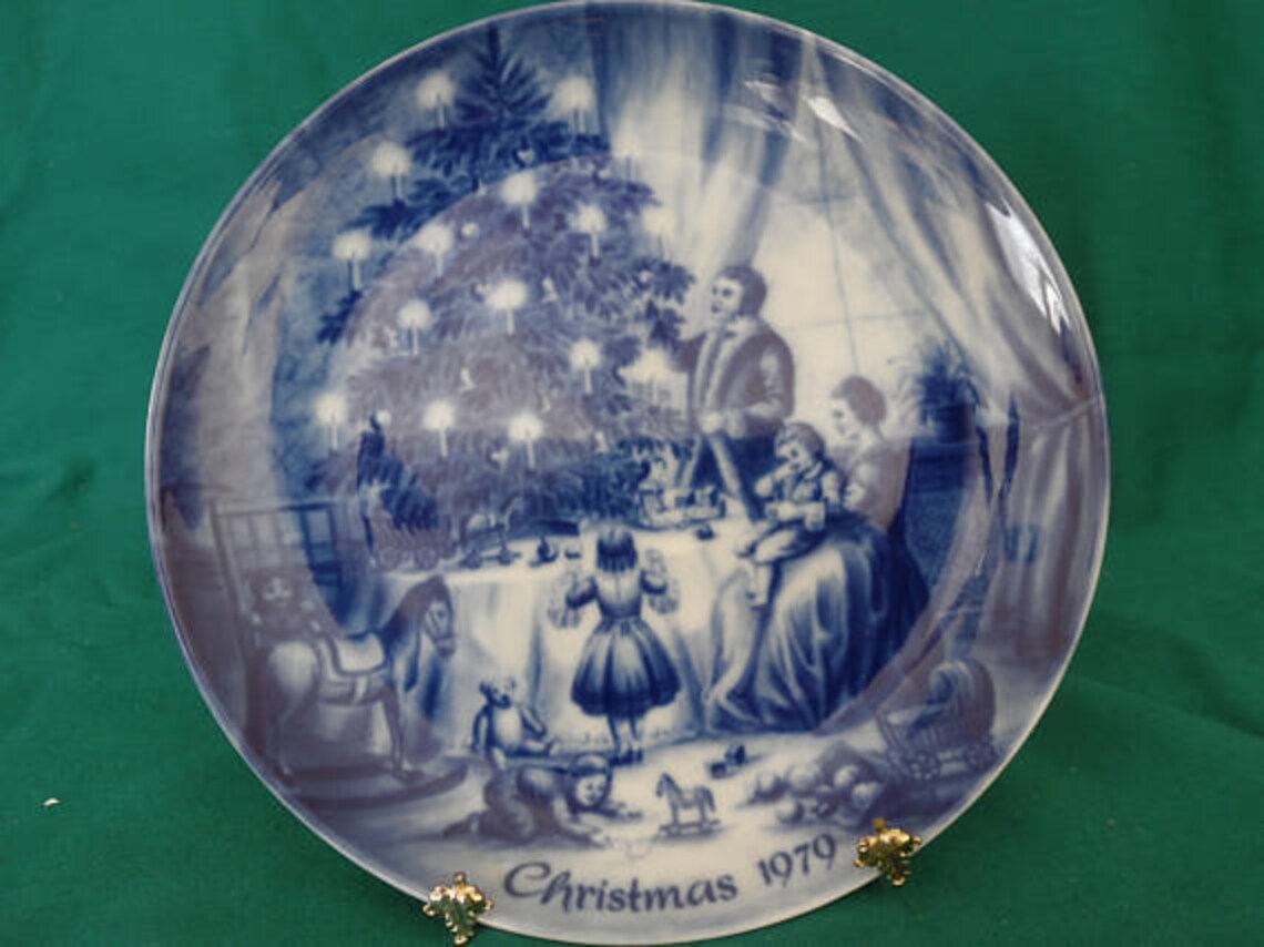 Vintage Kaiser Porcelain Xmas Plate christmas Etsy