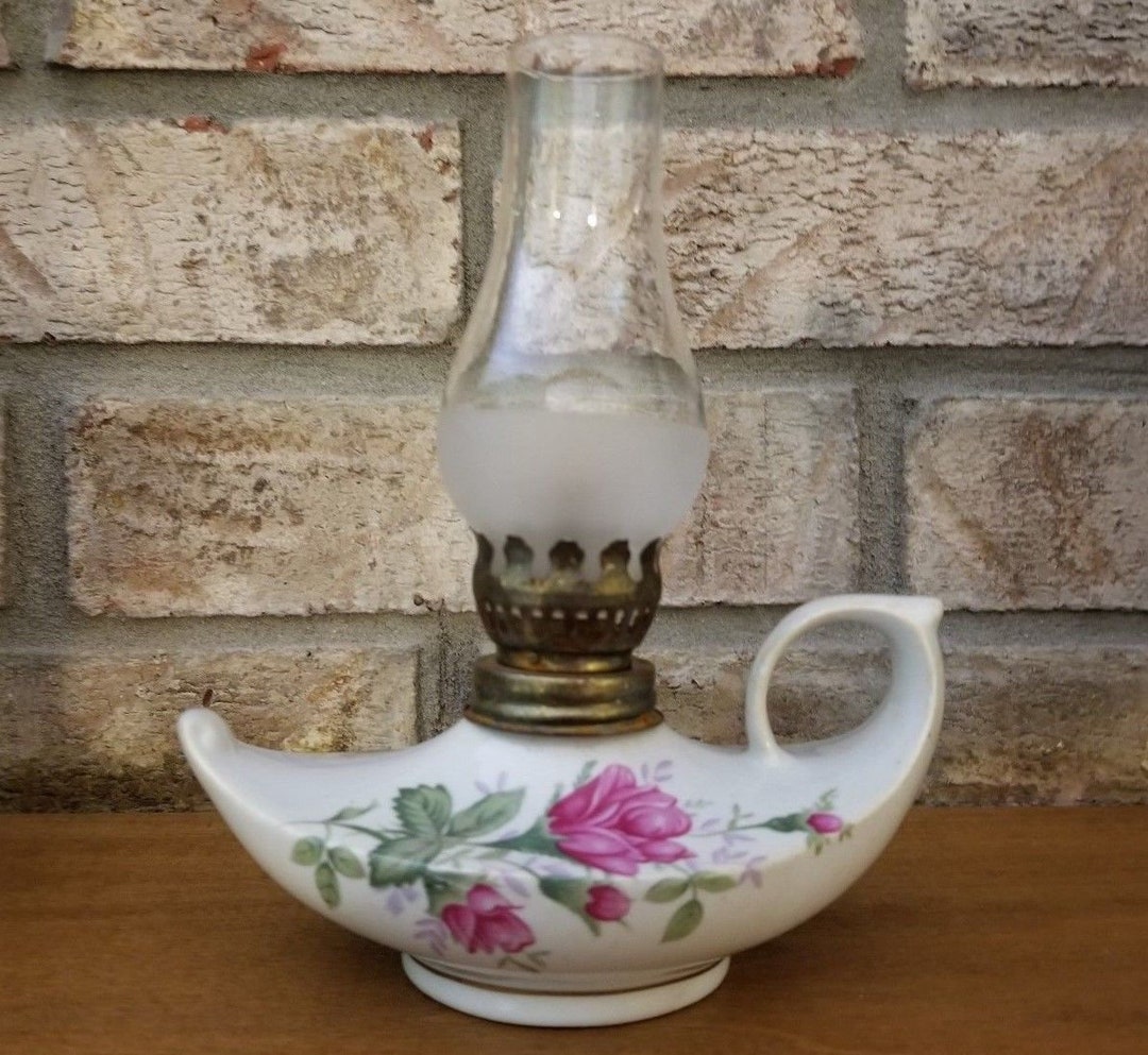 【新品未使用】デッドストックAladdin ホワイトランタン 1908年製 Vintage Miniature Porcelain Aladdin's Oil Lamp, Glass Chimney