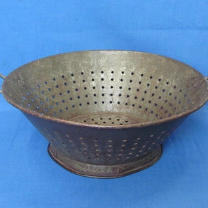 Rusty Colander Vintage Tin Footed-colander, Two Handles, Diameter 9 3/4, Height 3 3/4 ...