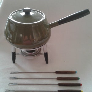Vintage Fondue Pot, Circa 1960s, Retro Avocado Green and Black, Excellent Condition, Made in Japan