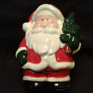 Vintage Santa Claus Salt/Pepper Shaker, Holding Xmas Tree, Ceramic, Circa 1970s, Very Good Condition, 3 1/2&quot; T x 2 1/2&quot; W