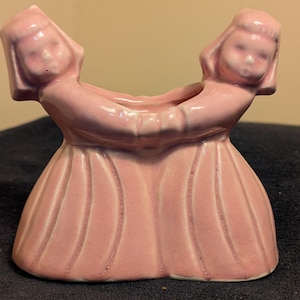 Vintage Dancing Dutch Girls  Indoor Flower Planter, Ceramic, Pink, Mint Condition, Displayed Only, Circa 1950s, 4 1/2&quot; T x 5&quot; W x 2 3/8&quot; D