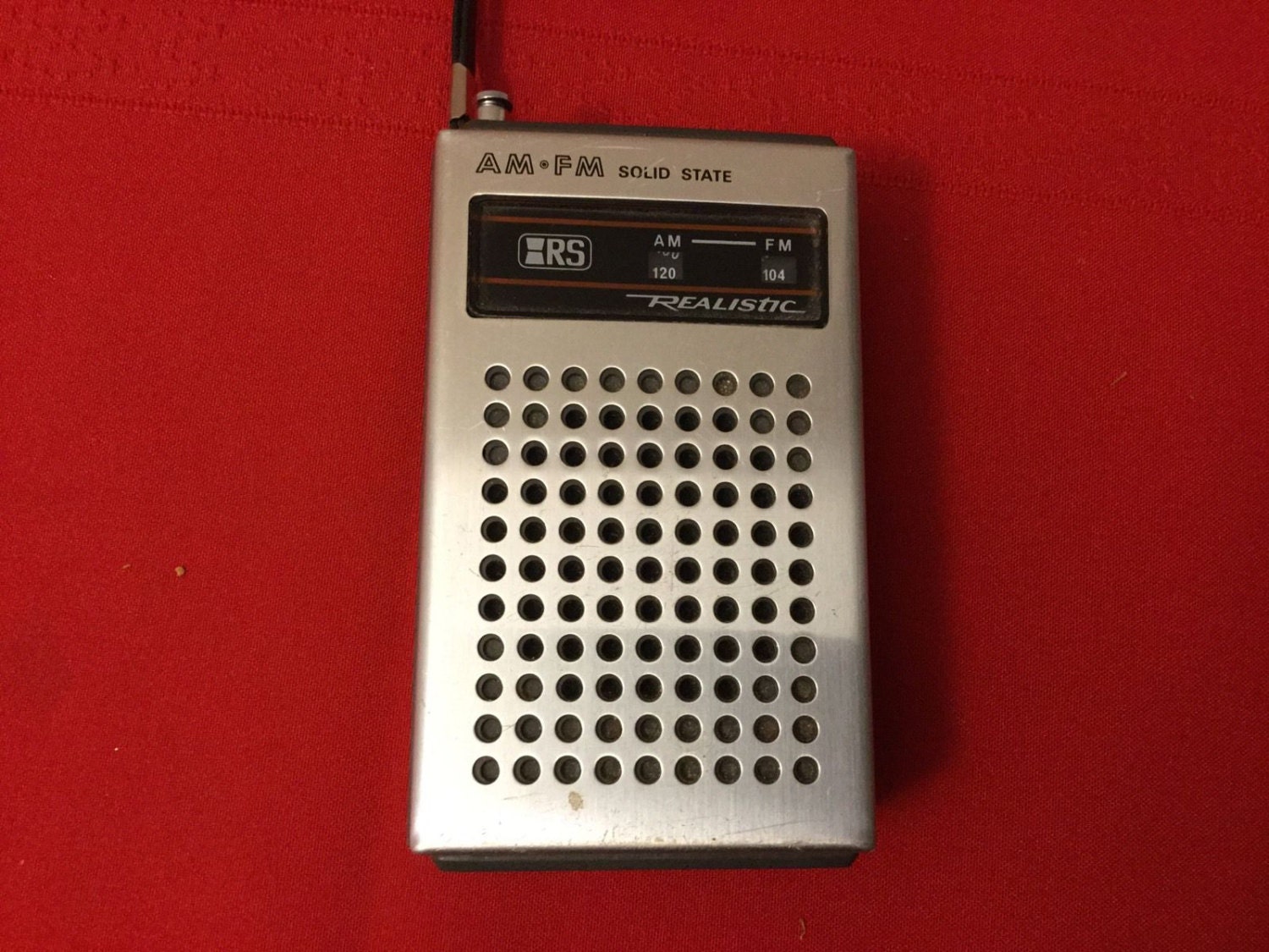 Vintage Realistic Pocket Radio AM/FM by Radio Shack Tandy Etsy