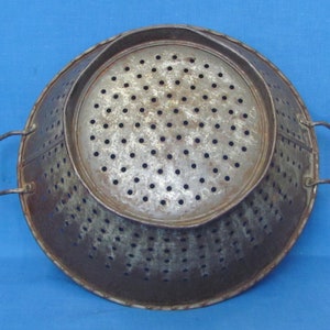 Rusty Colander Vintage Tin Footed-colander, Two Handles, Diameter 9 3/4, Height 3 3/4 ...