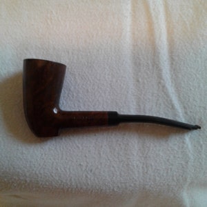 Vintage &quot;Danya Imported Briarwood Pipe,&quot; Round Shank, 1960s, 2 1/4&quot; T x 5 3/4&quot; L x 1 1/4&quot; D, Good Condition, Made in Italy, Chipped Stem