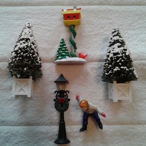 Vintage Dept 56, &#39;Victorian/Snow Village&#39; Accessories, &quot;Street Light, Birdhouse, Topiary Trees&quot;, Retired, Circa 1990s, Good Condition