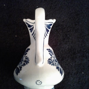 porcelaine vintage Delf, sept pièces, fabriquée en Hollande, peinte à la main, bleu et blanc classique, état de menthe image 6