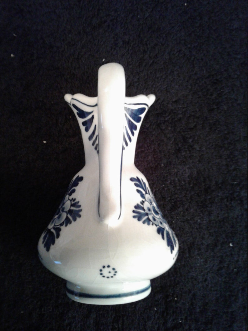 porcelaine vintage Delf, sept pièces, fabriquée en Hollande, peinte à la main, bleu et blanc classique, état de menthe image 6