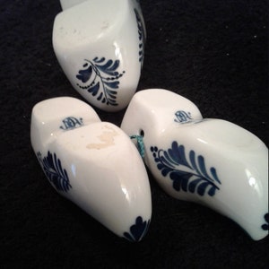 porcelaine vintage Delf, sept pièces, fabriquée en Hollande, peinte à la main, bleu et blanc classique, état de menthe image 8
