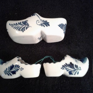 porcelaine vintage Delf, sept pièces, fabriquée en Hollande, peinte à la main, bleu et blanc classique, état de menthe image 5